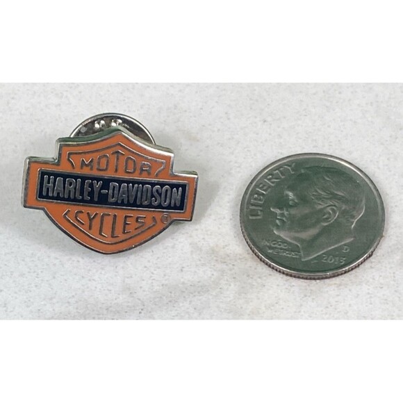 Lot of 2 Harley Davidson Pins - Picture 3 of 5